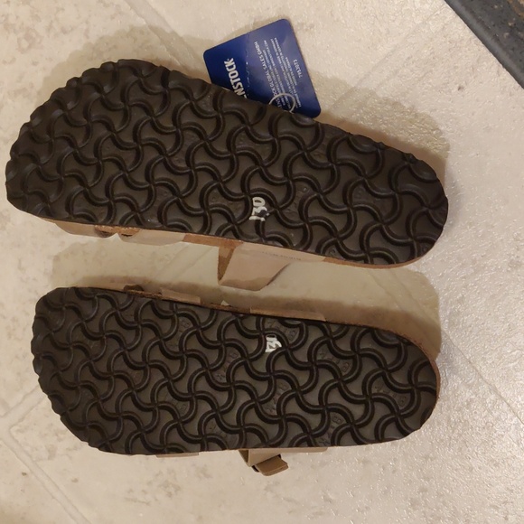 Birkenstock sz 38/7 - Picture 3 of 8